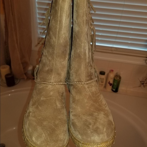 UGG Mammoth suede boots - Picture 1 of 4